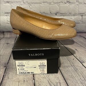 Talbots Women's Snakeskin Tan  Flats Size 8.5 Wide